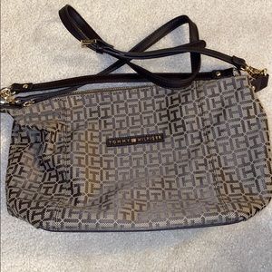 NWOT Tommy Hilfiger purse